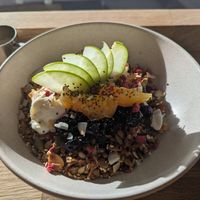 Granola at Neo Cafe & Eatery in Wellington