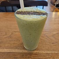 Green smoothie at Neo Cafe & Eatery in Wellington