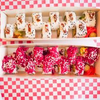 The two vegan sushi options :) at VAPA'ESA  in Minca