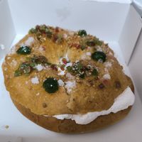 Roscón de reyes veganos relleno de nada #Veganuary at Le Chaton in Cartagena