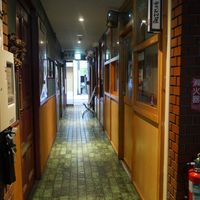 The hallway of the first floor, the restaurant is at the end at Los Barbados in Tokyo
