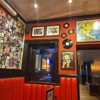 Establecimiento por dentro. at The Lady Luck in Canterbury