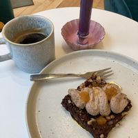 Saftiger veganer Avocado-Nussbrownie #Veganuary at Patisserie Kastner in Freiburg