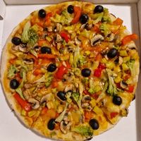 Pizza vegetaria mit veganem Käse at Cosmo's Pizza  in Zirndorf