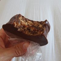Alfajor de dulce de leche: 5 estrellas. at Origo Chocolate in Buenos Aires