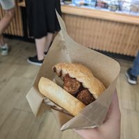 Bratwurst with tomato sauce at Die Vegane Fleischerei - Frauenstraße in Munich