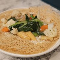 รสชาติโอเค ให้ปริมาณเยอะ มีเส้นให้อกตามที่ชอบ at Madam Kwan's - Genting Highlands in Genting Highlands