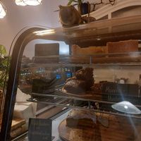 Teil des Kuchenangebots at Wombats Café in Giessen