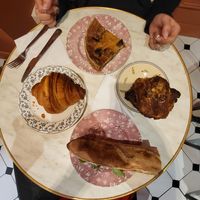 Croissant, croissant à la noisette, quiche du moment, sandwich du moment at Les Belles Âmes Pâtisserie in Lyon