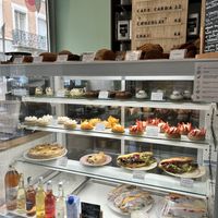 Comptoir juin 2024  at Les Belles Âmes Pâtisserie in Lyon