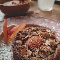 Tartelette abricot at Les Belles Âmes Pâtisserie in Lyon