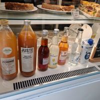 Juice at Les Belles Âmes Pâtisserie in Lyon