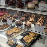display at Les Belles Âmes Pâtisserie in Lyon
