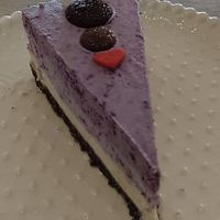 Blueberry vegan cheesecakee  at Cove Cafe in Masai