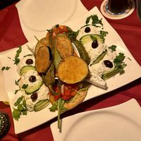 Veganer Vorspeisenteller für 2  at Taverne Grüne Au in Ansbach