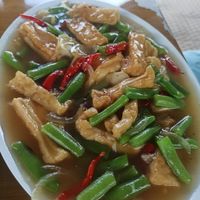 Long beens and tahu (tofu) at Logband Cozy Resto & Bakery in Waisai