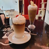 Iced coconut latte with vegan whip and oreo milkshake with coconut milk, vegan whip and pistachio sprinkles at Cat Cafè di Chry in Cagliari
