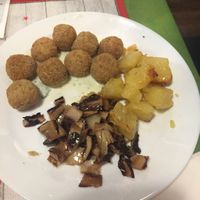 Falafel at Nanda's in Lucca