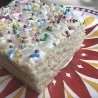Vegan rice crispy treat at The Art We Are in Kamloops