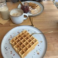 Vegane Waffeln 🧇  at YAM Café & Deli in Recklinghausen