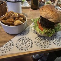 Vegetarian Burger without cheese  at La Remesa Filandia in Filandia