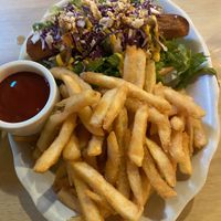 Notdog   at Alice & Friends at The Glen in Glenview