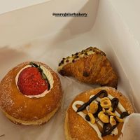 The only one I'm 100% sure about is vegan in this picture is the one with vegan Nutella and hazelnut. at Unregular Bakery in New York City