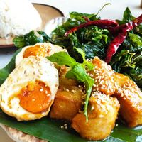  at Kem-Kon Pahurat (เข้ม-ข้น พาหุรัด) in Bangkok