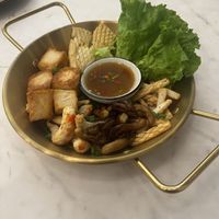 Appetisers - butter grilled seafood   at Kem-Kon Pahurat (เข้ม-ข้น พาหุรัด) in Bangkok