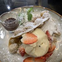   at Kem-Kon Pahurat (เข้ม-ข้น พาหุรัด) in Bangkok