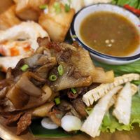 Butter grilled seafood at Kem-Kon Pahurat (เข้ม-ข้น พาหุรัด) in Bangkok