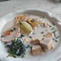 Wonton soup at Kem-Kon Pahurat (เข้ม-ข้น พาหุรัด) in Bangkok