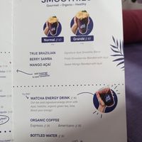 Carta smothies y bebidas at Acai Queen in Kuta