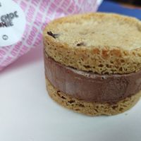  at Nell's Pizza in Manchester