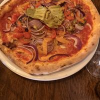 Vegan pizza   at La Piazza Antica in York