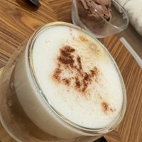 Cappuccino lait d’avoine   at L'éclat Chocolaterie in Greoux-les-bains