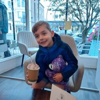 Best hot chocolate he's ever had 😍😍😍 at Pip & Oat in Llandudno