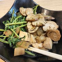 Braised food options at Haoliyou Vegetarian Fried & Braised Foods Specialty Store - 豪里由素食炸物滷味專賣店 in Puli