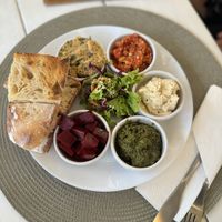 5 Dips and Bread. Hummus, Sundried Tomatoes, Chickpea Tuna, Pickled beetroot, Vegan pesto  at Phanguyana in Surat Thani