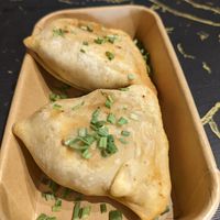 "meat" samosa at Shlen - Salamanca in Madrid