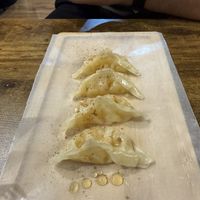 Los gyozas de manzana  at Shlen - Salamanca in Madrid