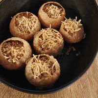 Bombas sabrosas at Shlen - Salamanca in Madrid