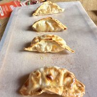 Gyozas de Manzana  at Shlen - Salamanca in Madrid