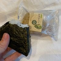 Plum onigiri and brown rice greens and soybean onigiri  at Hana-Musubi 華御結 - Mira Place 1 Shop in Kowloon