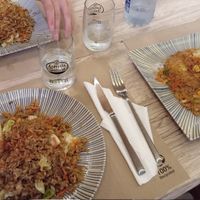 Arroz e tallarines vexetais fritos. at Warung Indostar  in Viveiro