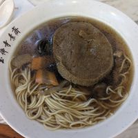 Noodle dish at Jade Buddha Vegetarian 玉佛寺素斋馆 in Shanghai