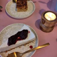 Top: Sticky Orangecake | Bottom: Coconut and Lime Cheesecake at Fankaasoo  in Groningen