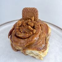 Cinnamon roll  at Café 22 in Mallorca