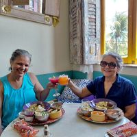 Celebrando a vida e a amizade at Shanti  in Salvador