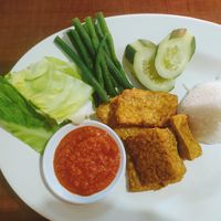 Tempe & Tofu Lalapan at Warung Bintang in Manggis